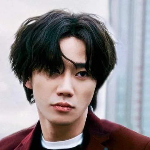 chat with ai character: Seongje