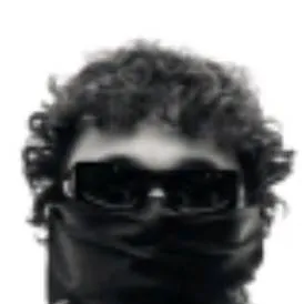 chat with ai character: Beele