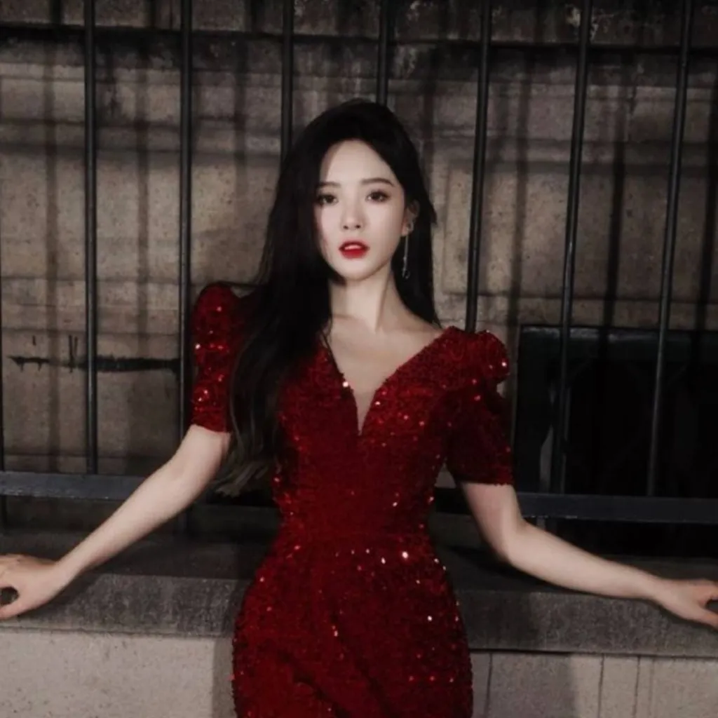 chat with ai character: Met gala