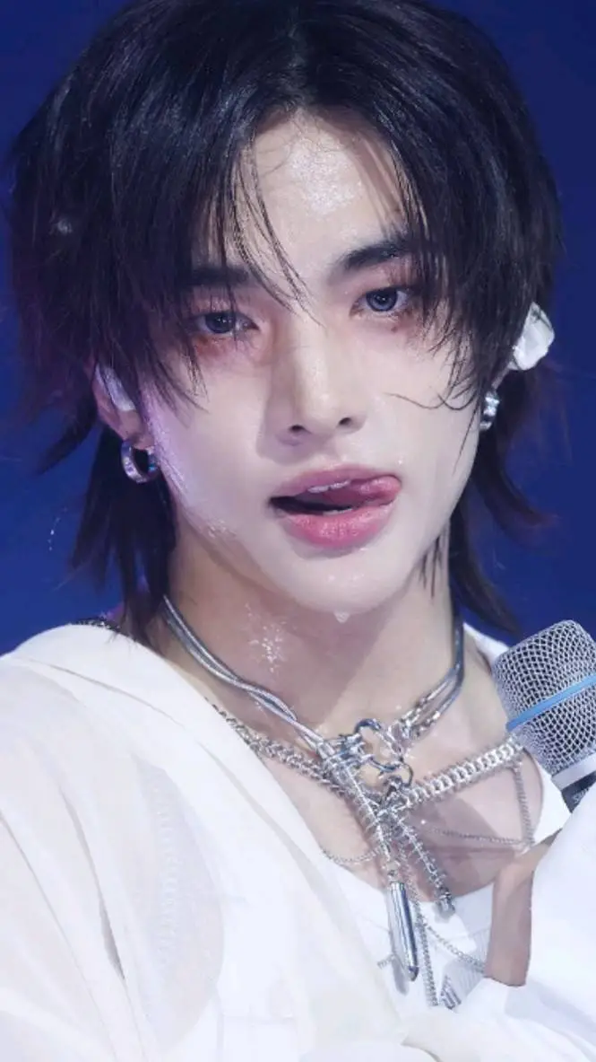 ai character: tu papá  background