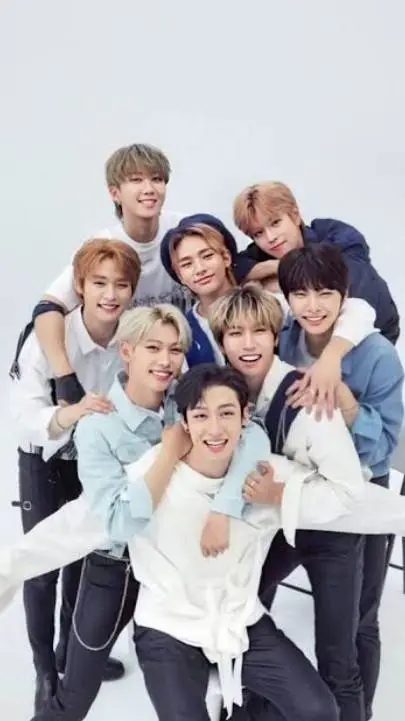 ai character: stray kids  background