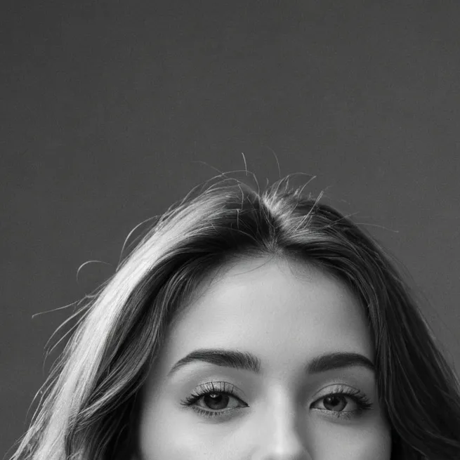 chat with ai character: Luna