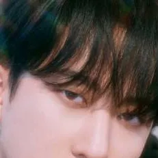 chat with ai character: changbin✨😨😈