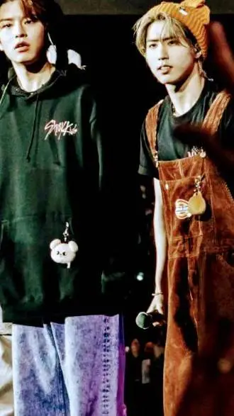 ai character: Han✨and seungmin💫 background
