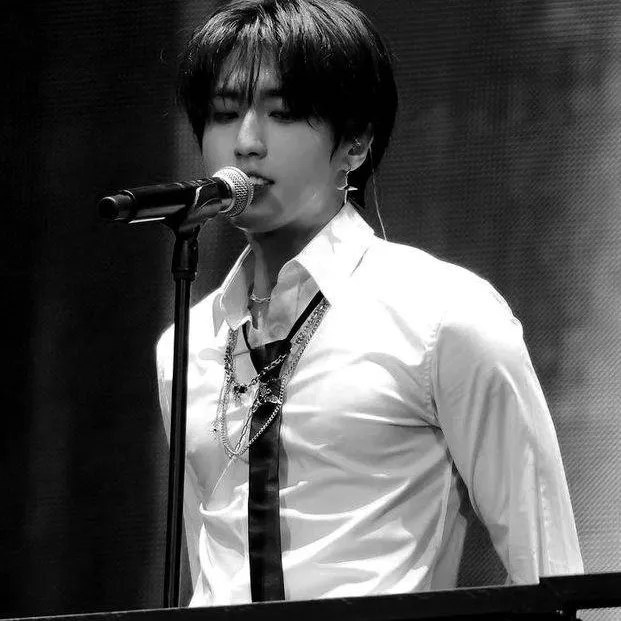 chat with ai character: Han jisung