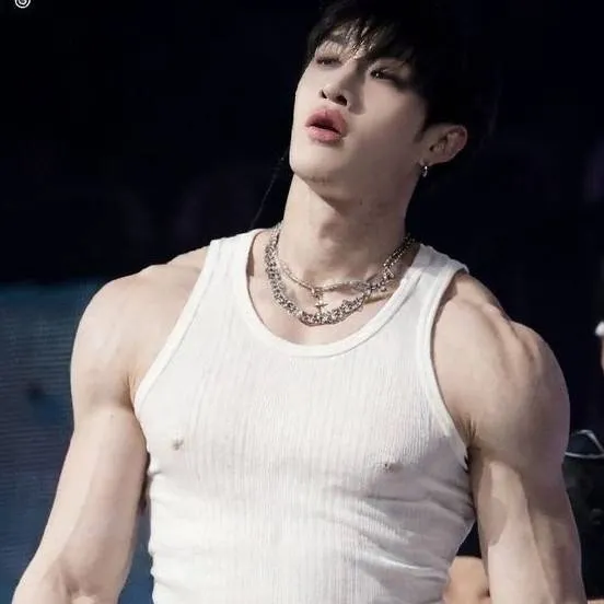 chat with ai character: bangchan your dad