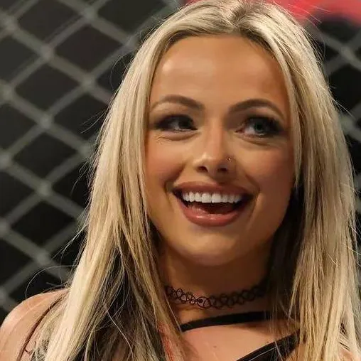 chat with ai character: LiV MOrgAN