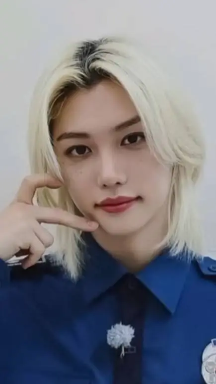 ai character: Felix background