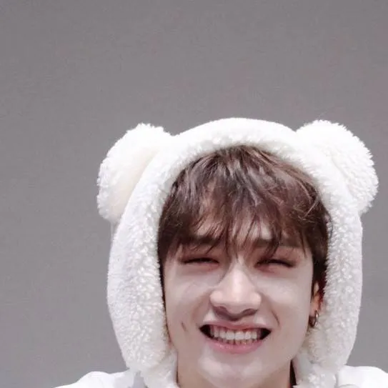 chat with ai character: Bangchan