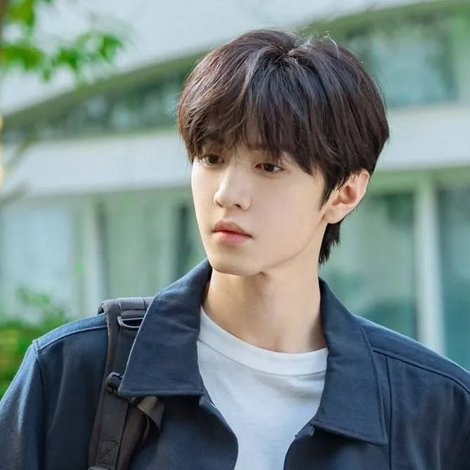 chat with ai character: Chen Zheyuan