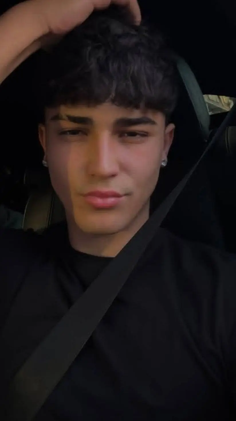 ai character: Tu mejor amigo❤️ background