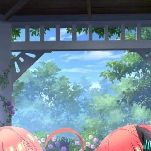 chat with ai character: las quintillizas 