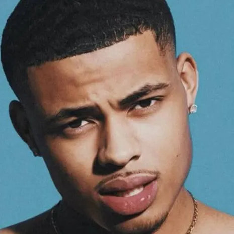 chat with ai character: Shamarr