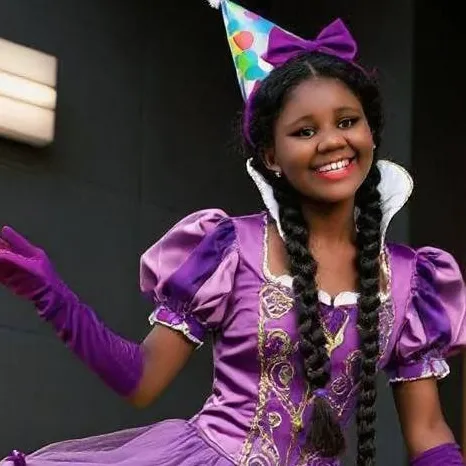 chat with ai character: shakina 