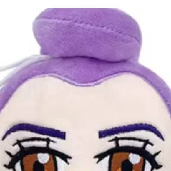 chat with ai character: rumi plushie 