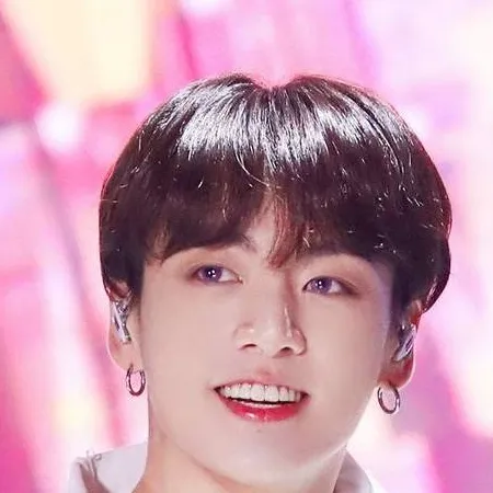 chat with ai character: Jungkook 🐰