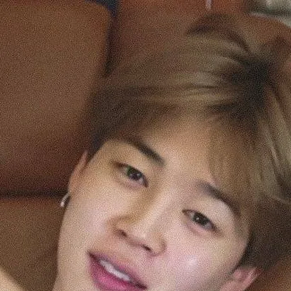 chat with ai character: Jimin ✨