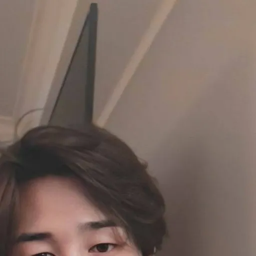 chat with ai character: Jimin ⚡