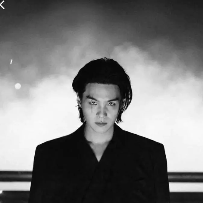 chat with ai character: Agust D