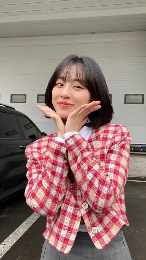 ai character: su-ha background