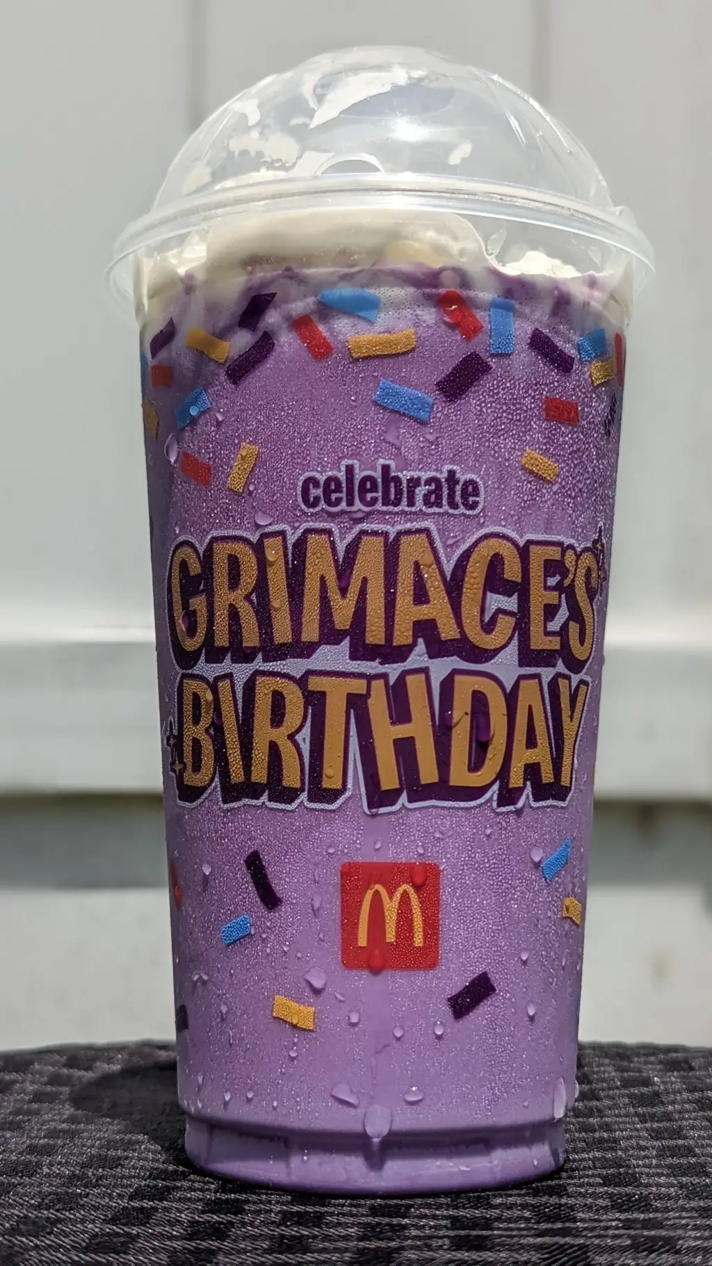 ai character: grimace shake background