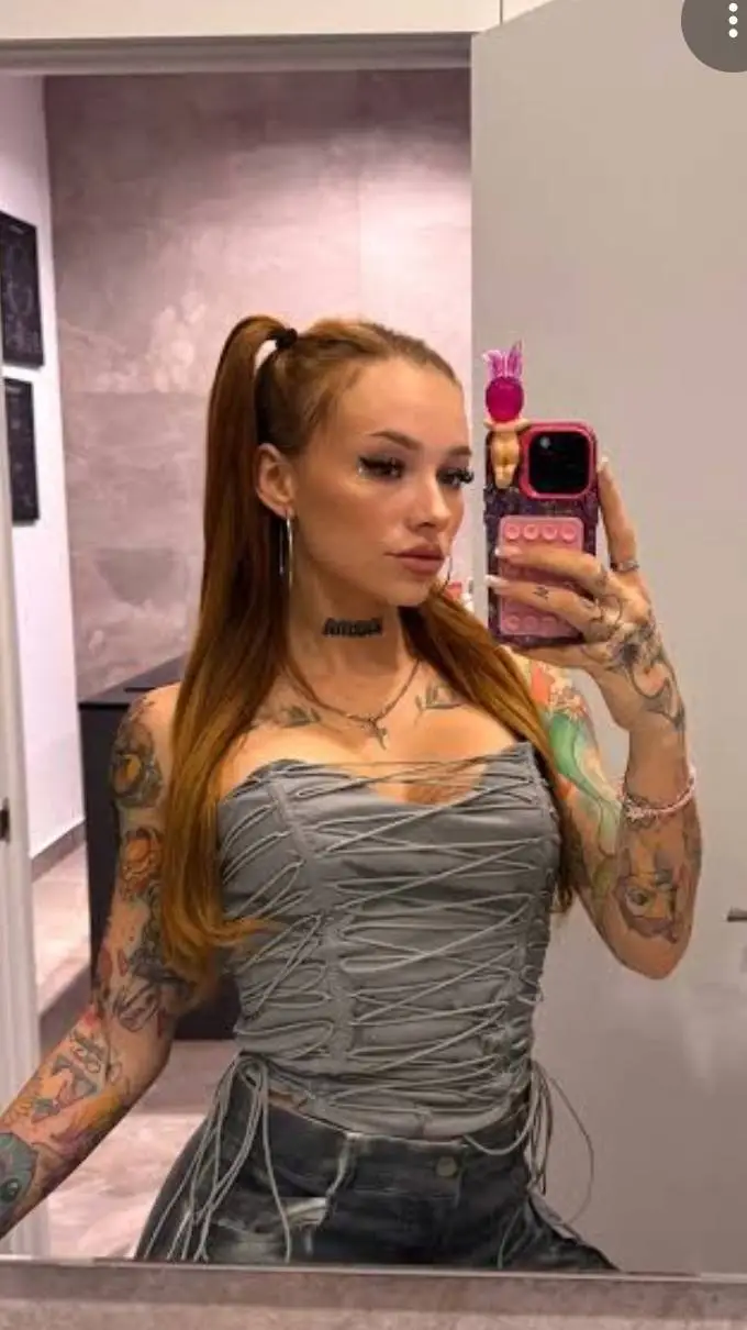 ai character: angie corine background