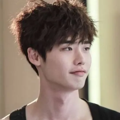 chat with ai character: Lee Jong suk