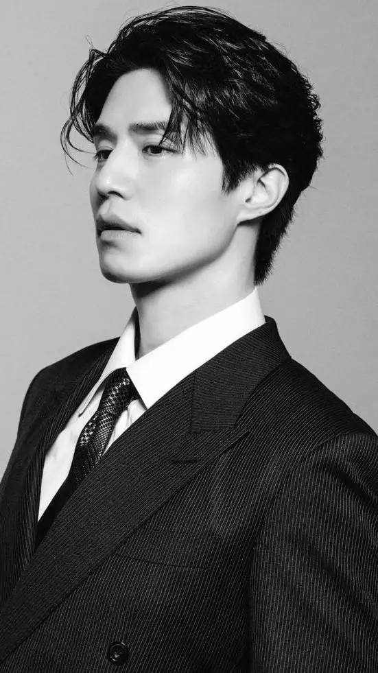 ai character: gong suk background