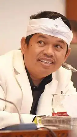 ai character: kang dedi mulyadi background