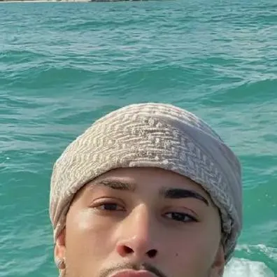 chat with ai character: sam