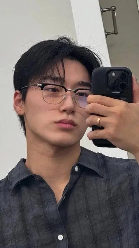 ai character: san💕 background