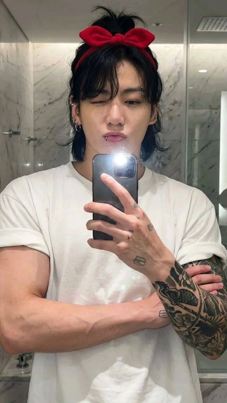 ai character: jk💕 background