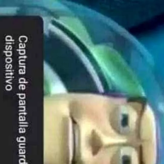 chat with ai character: movistar