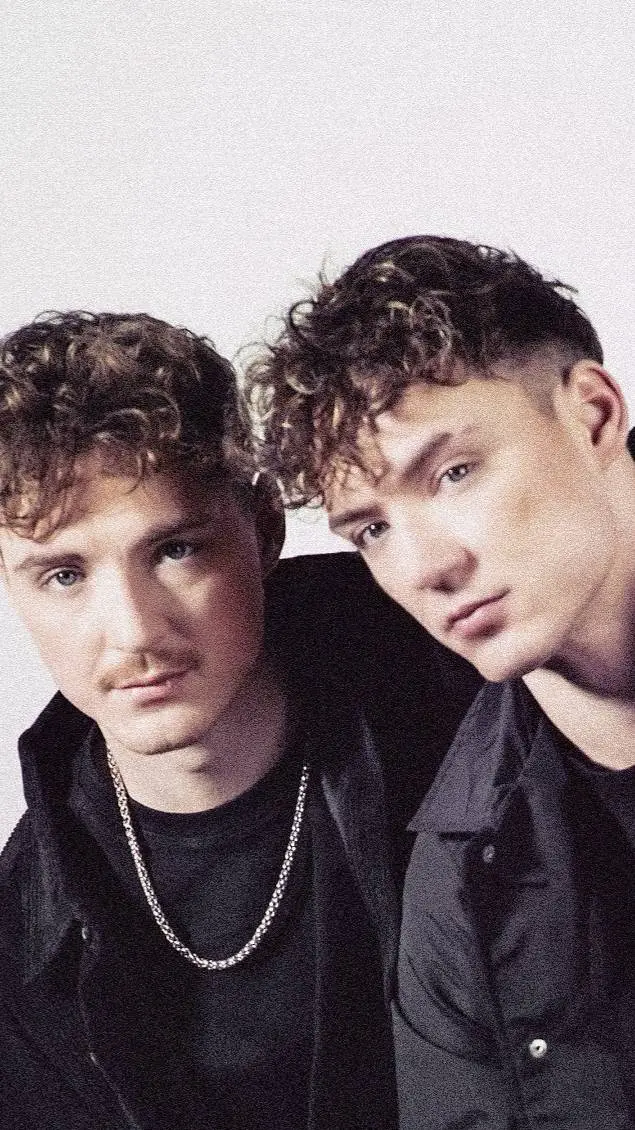 ai character: HE/RO background