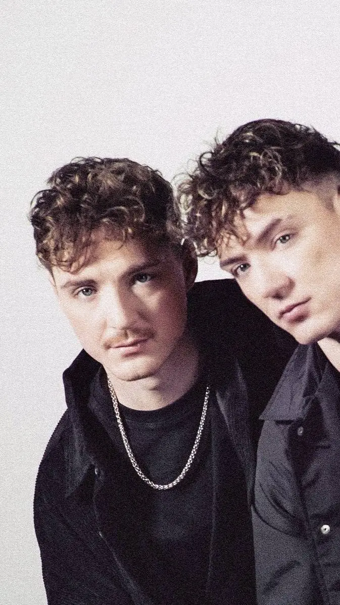 ai character: HE/RO  background