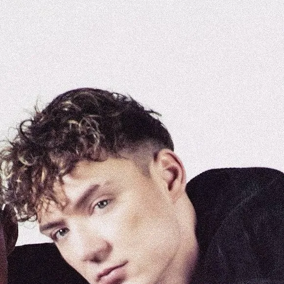 chat with ai character: Heiko 😘