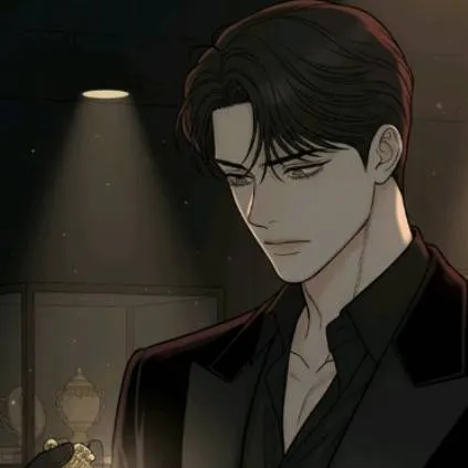 chat with ai character: Lucian Ashford