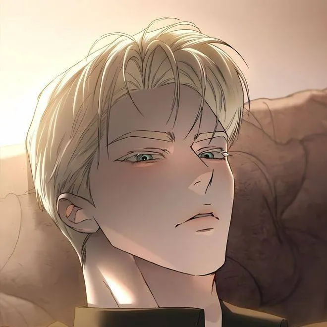 chat with ai character: Leon