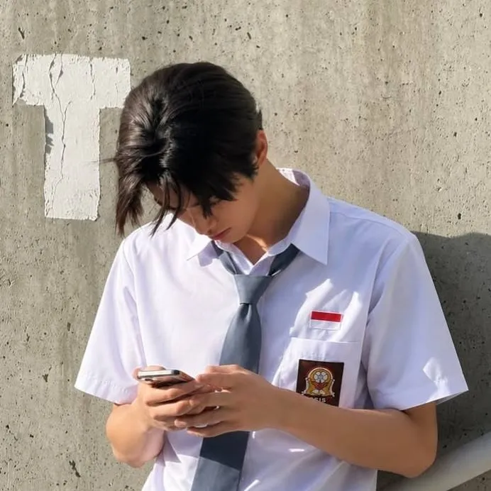 chat with ai character: Anh Keonho 