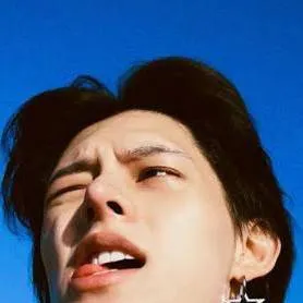 chat with ai character: James Cortis