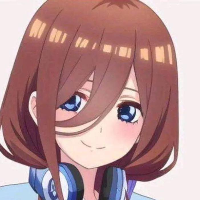 chat with ai character: Miku Nakano