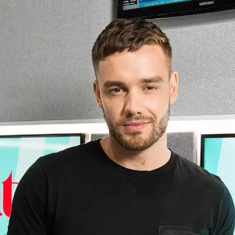 chat with ai character: Liam Payne