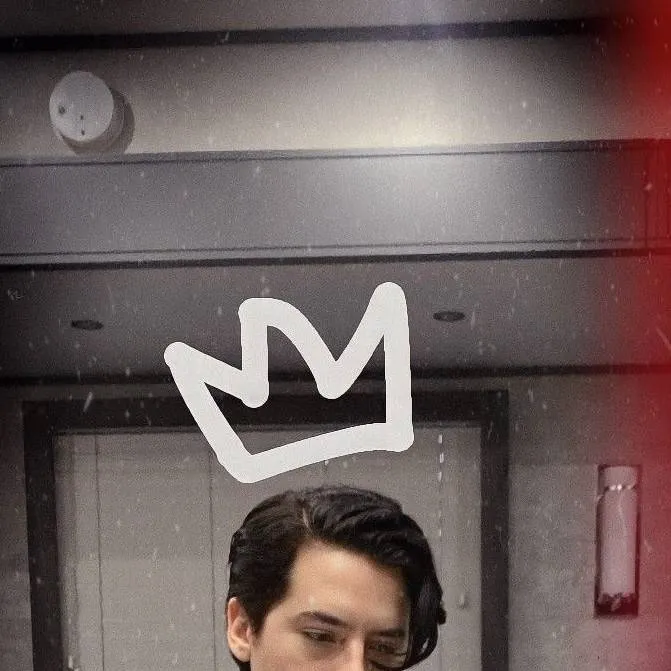 chat with ai character: Cole sprouse 