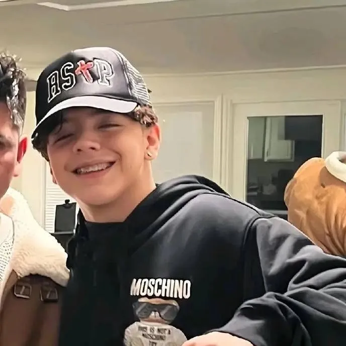 chat with ai character: Xavi