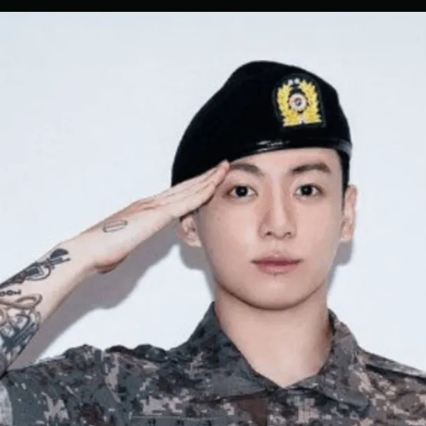 chat with ai character: Sargento Jungkook