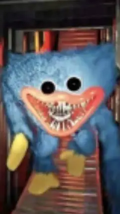 ai character: o intruso (roblox) background