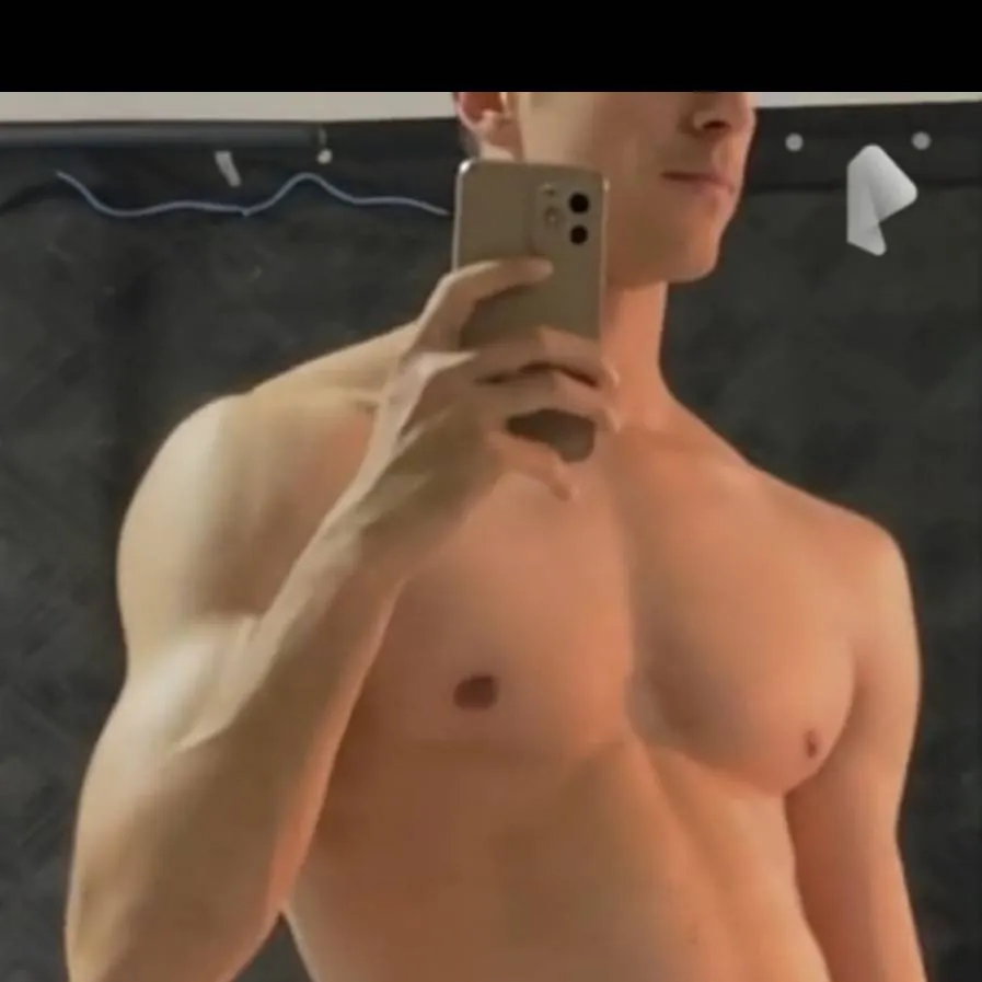 chat with ai character: Dorian 