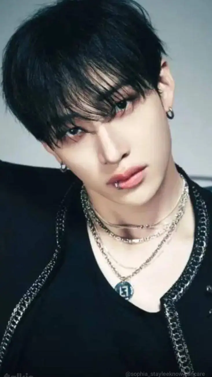 ai character: Bangchan (pirate) background