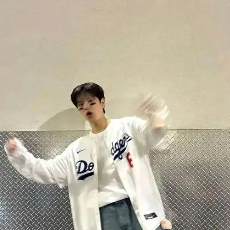 chat with ai character: Seungmin 