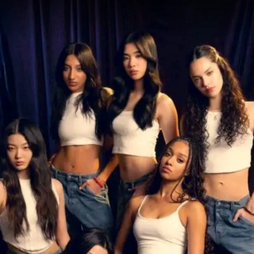 chat with ai character: KATSEYE